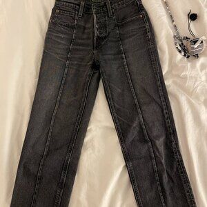 Levi's Altered Straight Jean - Black high rise Size 25